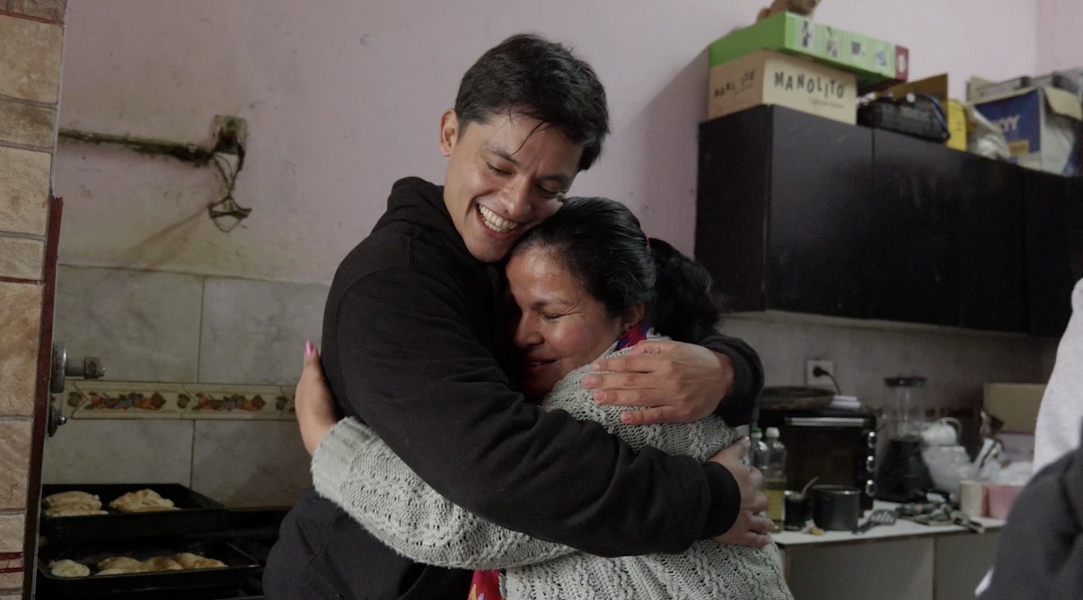 Comunidad frente a un hogar transformado